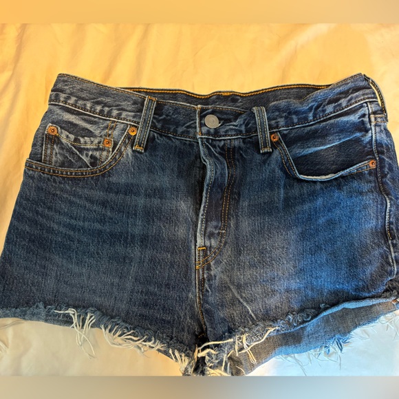 Levi 501 shorts - Picture 2 of 3